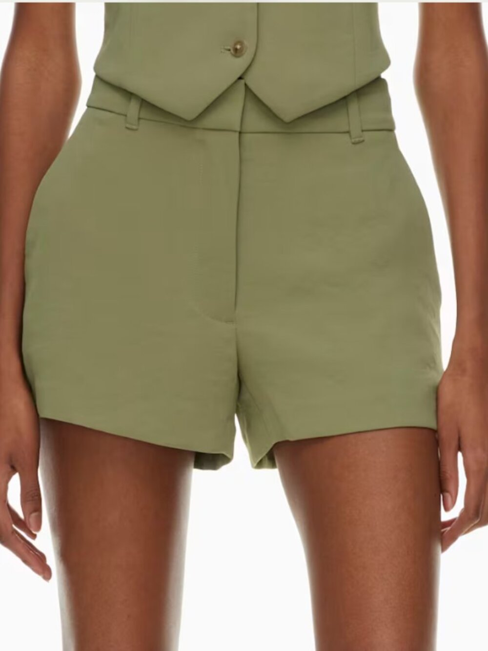 Aritzia Wilfred Anthem Shorts – Bosana Green | Size 6 | High-Rise Crepette™